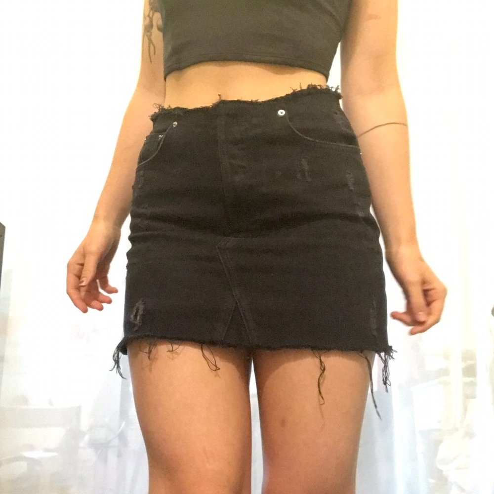 UO BDG Black Cut Off Denim Skirt sz Med